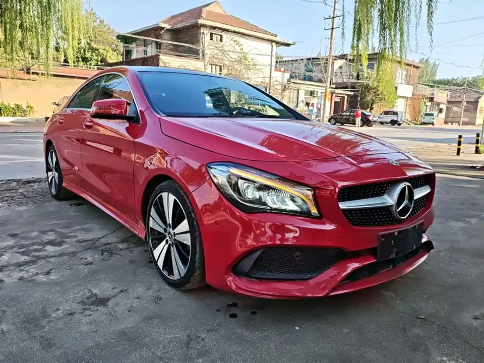 Mercedes-Benz CLA