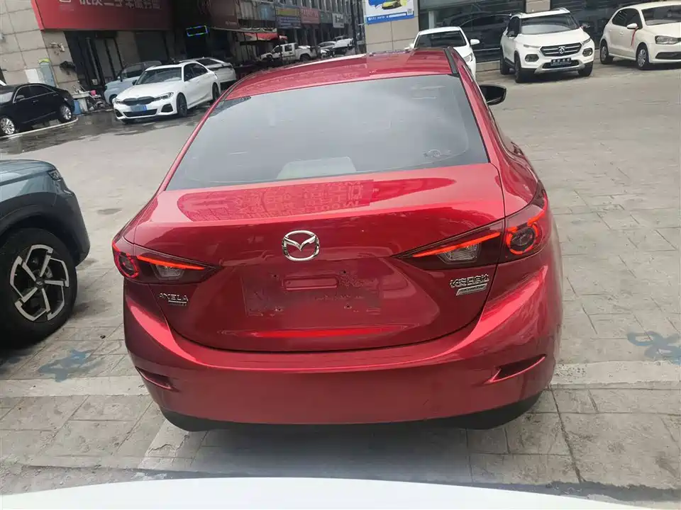 Mazda 3 Angkesaila