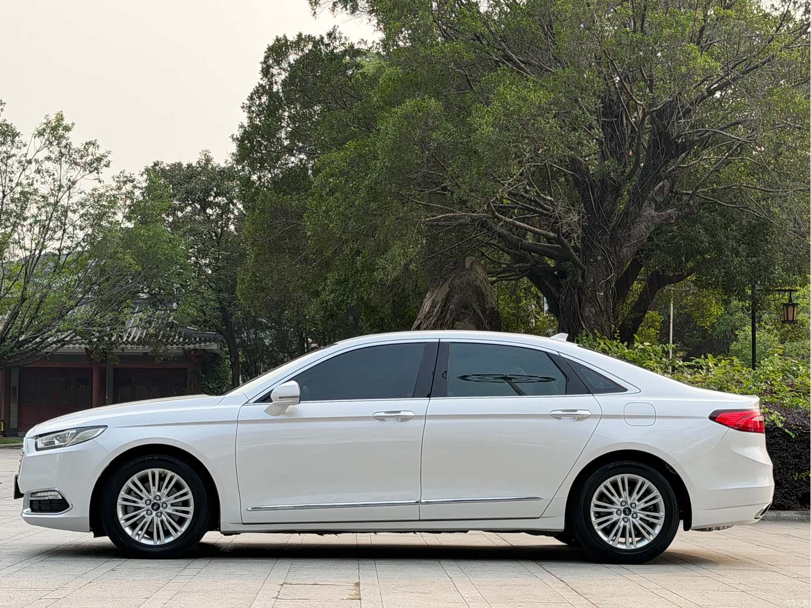 Ford Taurus, 2017 4