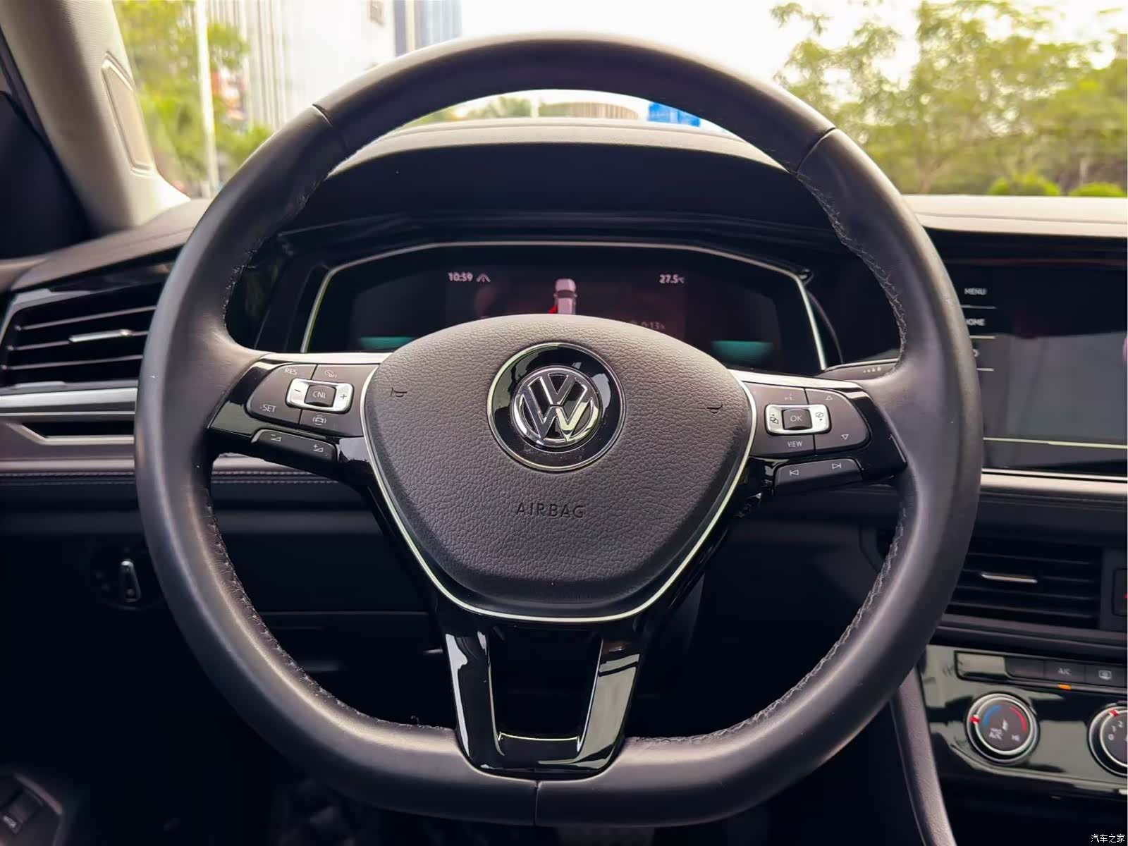 Volkswagen Sagitar, 2021 14