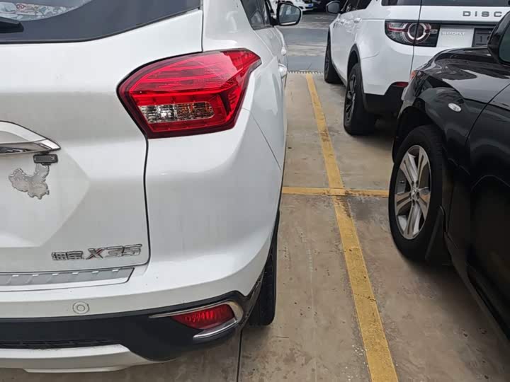 BAIC shen bao X35 2016 1.5L АКПП Luxury