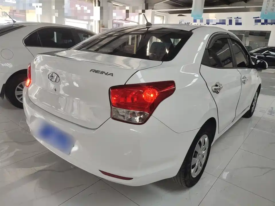 Hyundai Rena