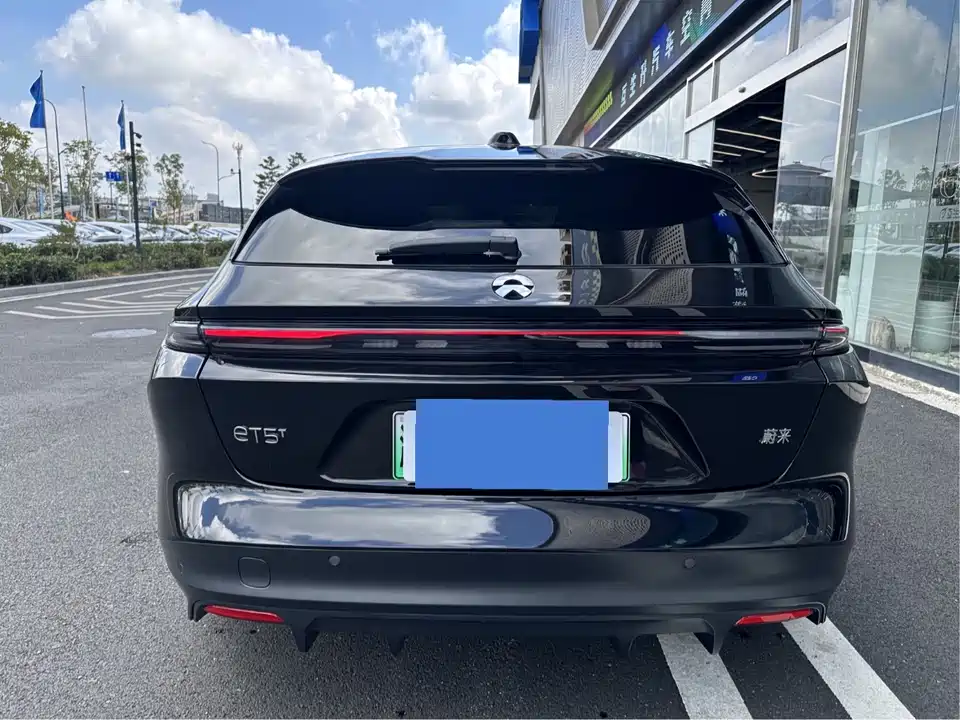 NIO ET5T