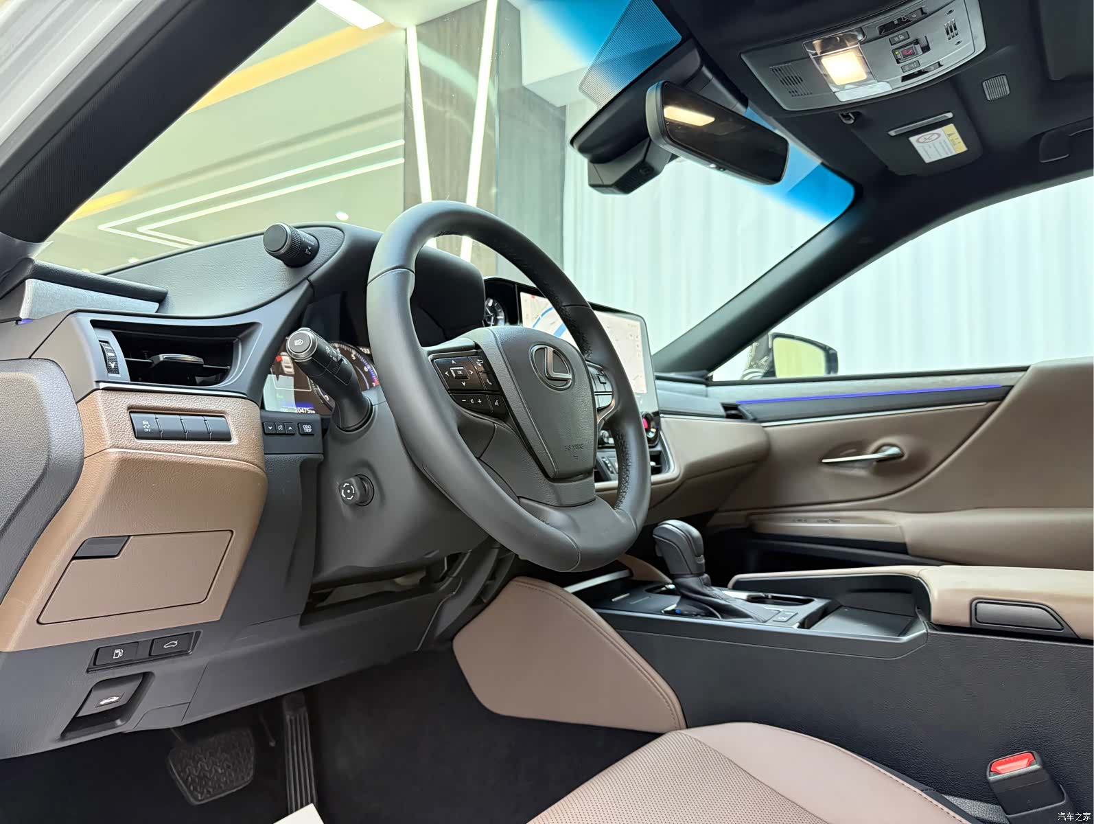 Lexus ES, 2025 все фото