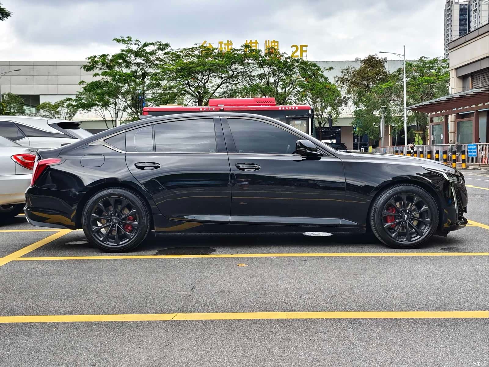 Cadillac CT5, 2023 8
