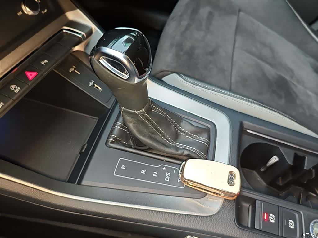 Audi Q3, 2020 14