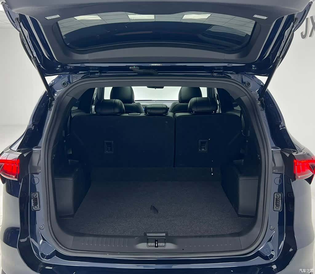 Jetour X70, 2022 10