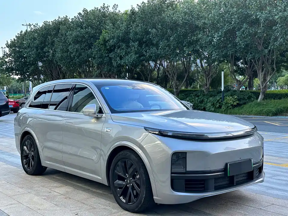 Li Auto Ideal L8