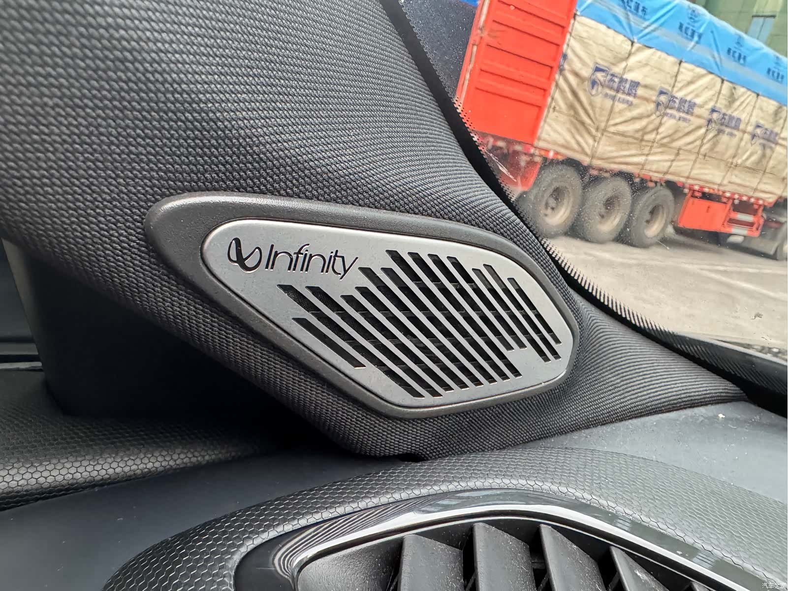 Lynk & Co 01, 2019 25