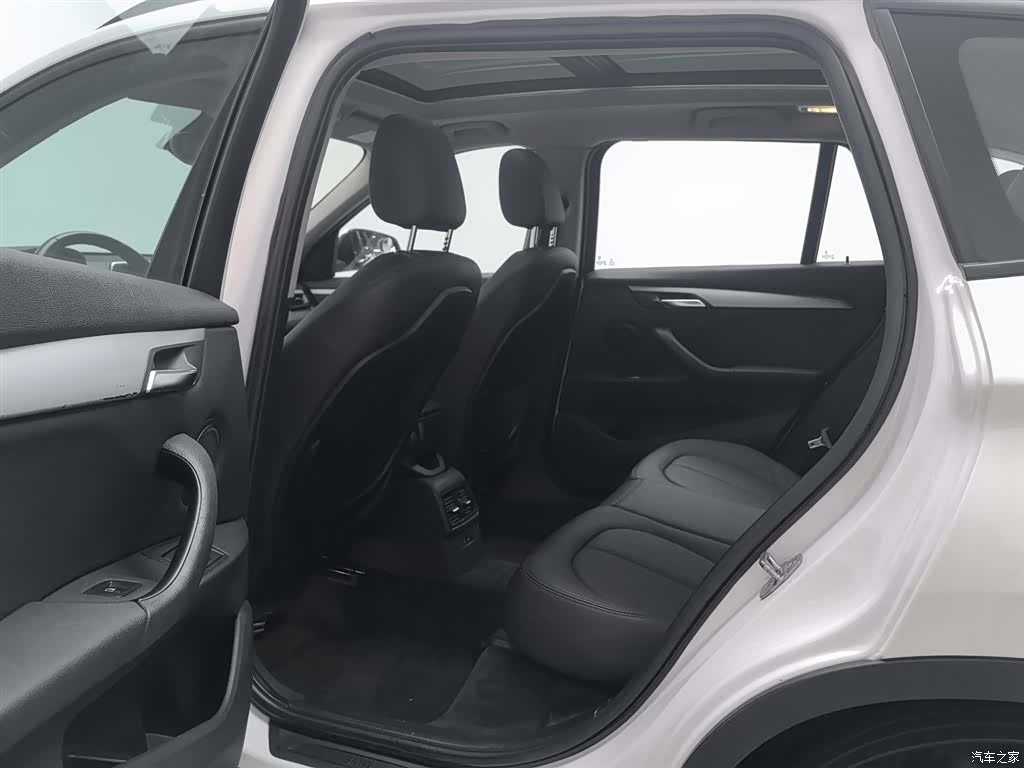 BMW X1, 2019 15