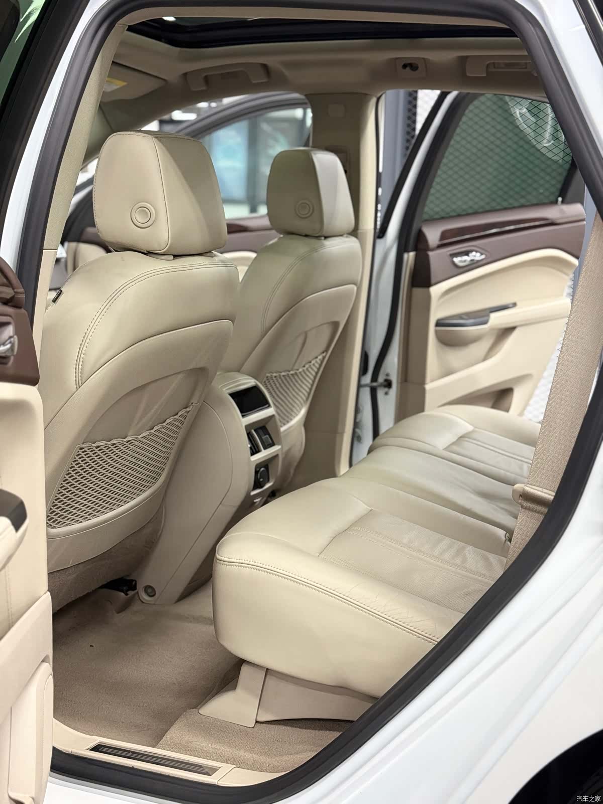 Cadillac SRX, 2015 11