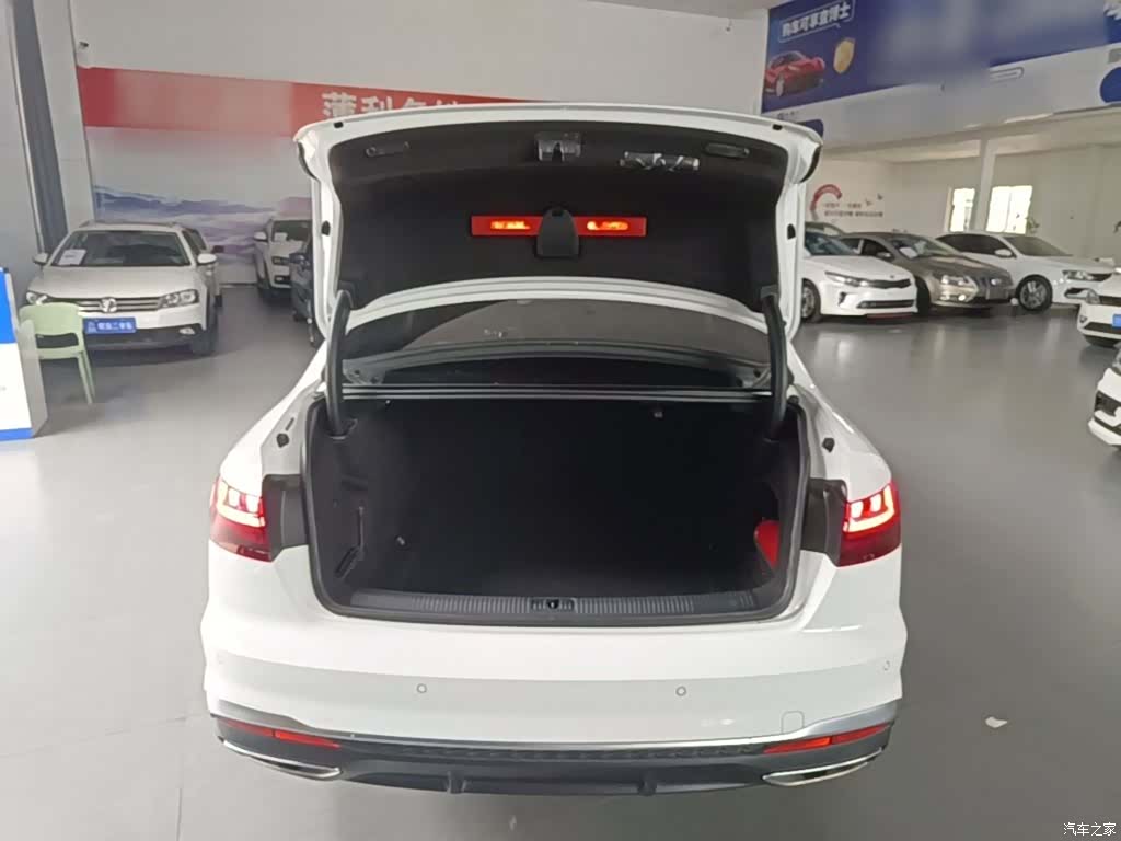 Audi A4L, 2021 15