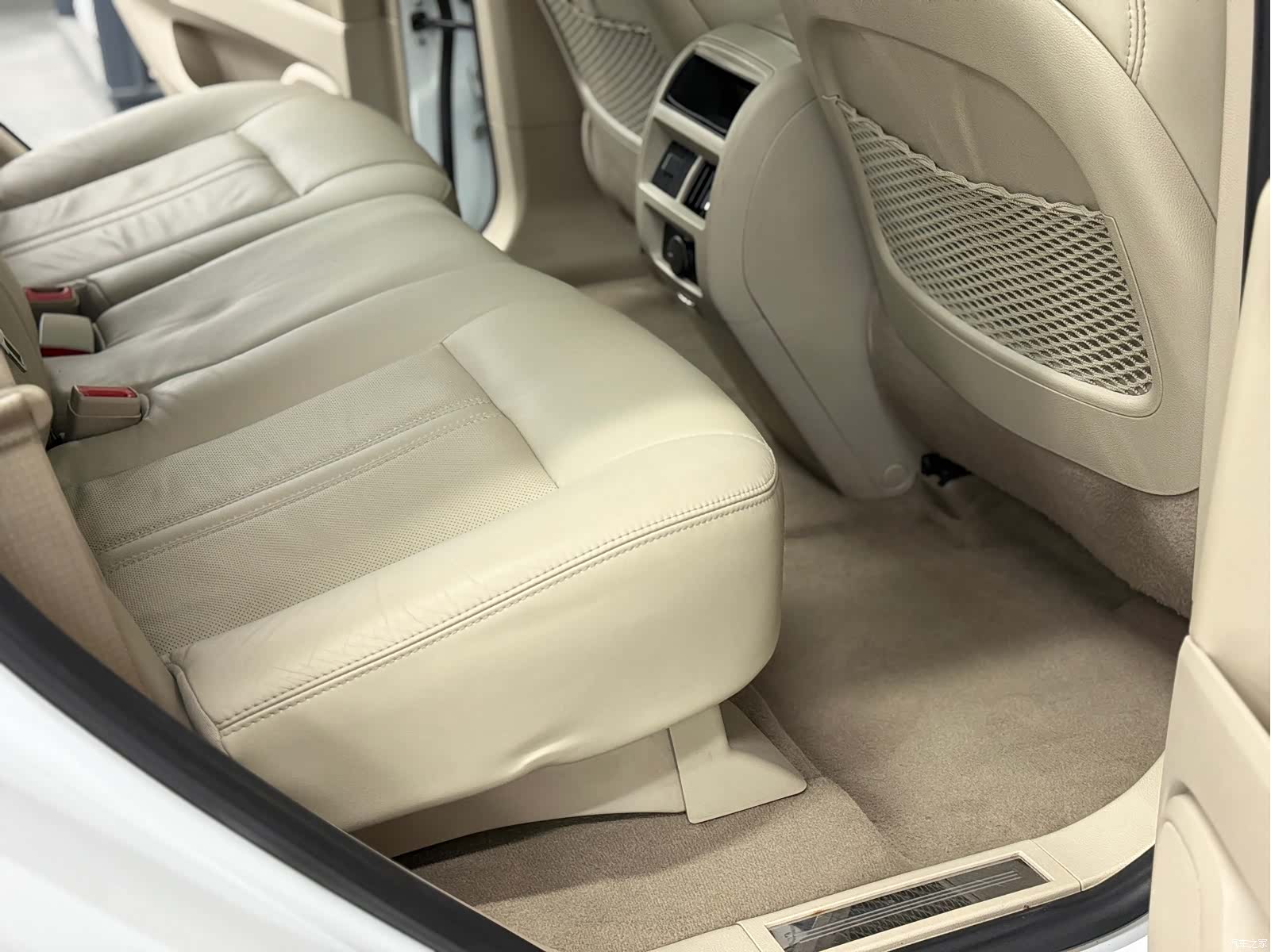 Cadillac SRX, 2015 12
