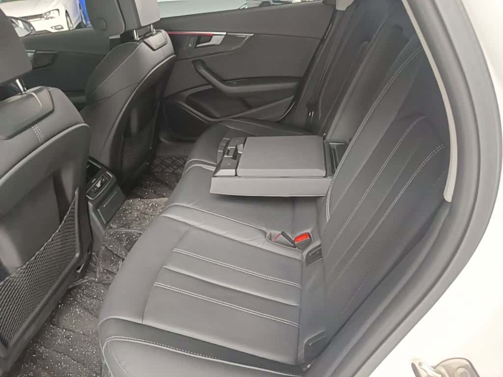 Audi A4L, 2021 13