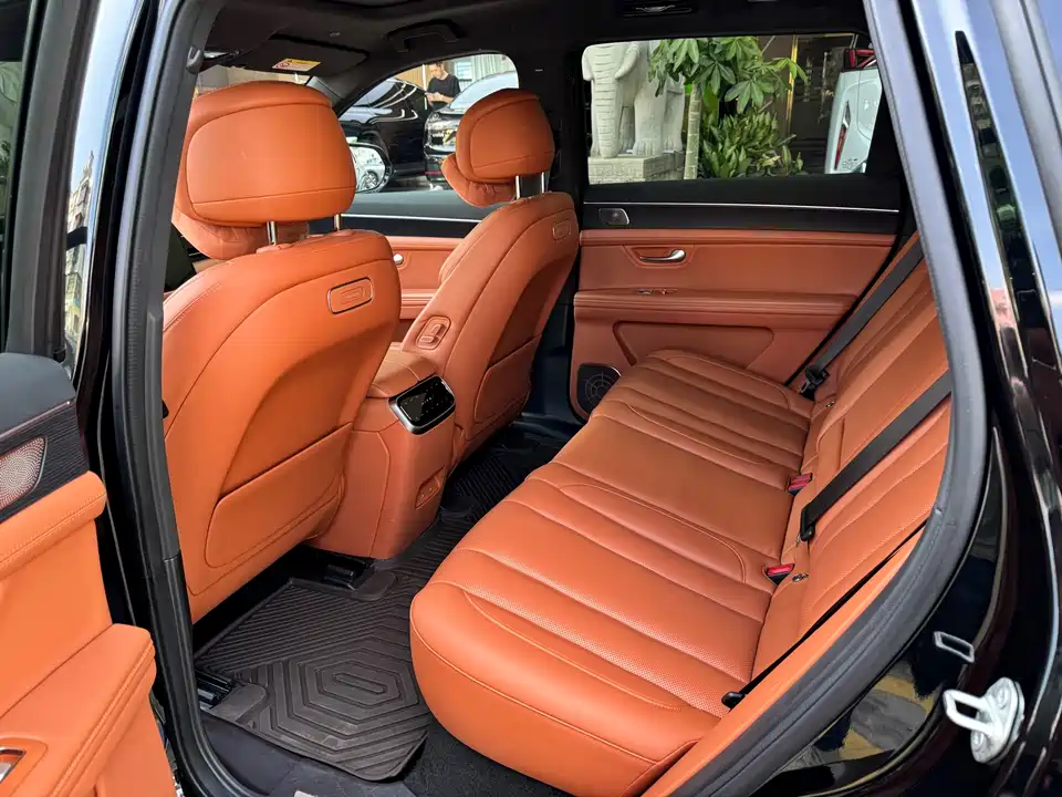 AITO Ask the world M7