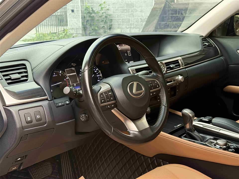 Lexus GS