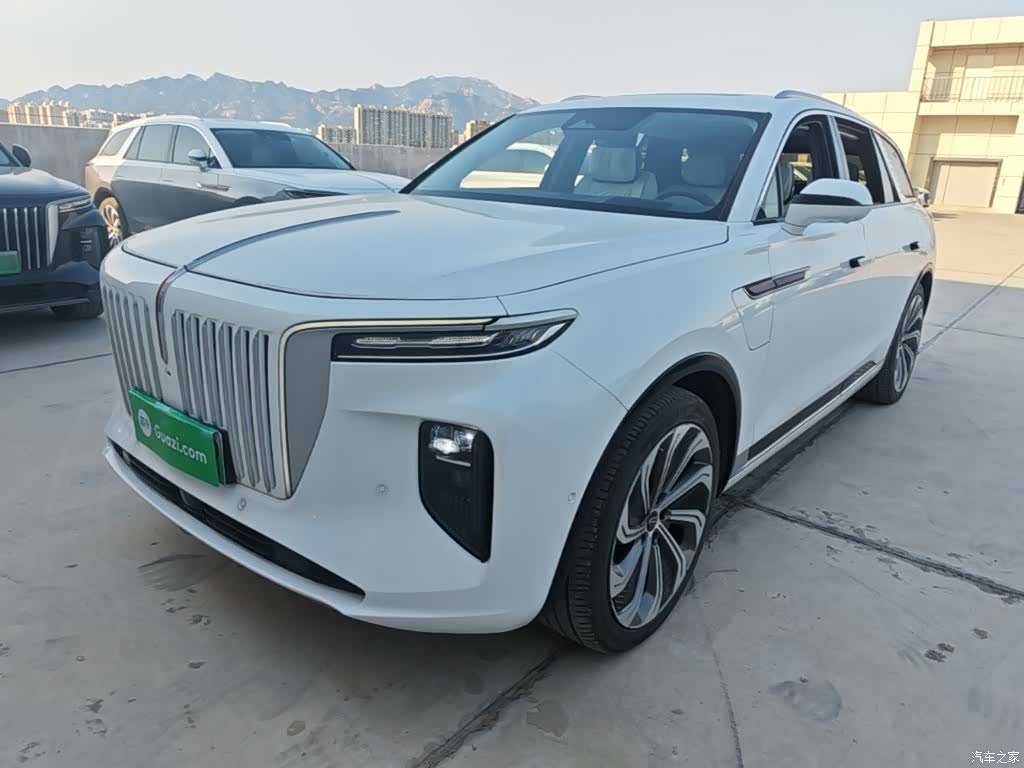 Hongqi E-HS9, 2023 1