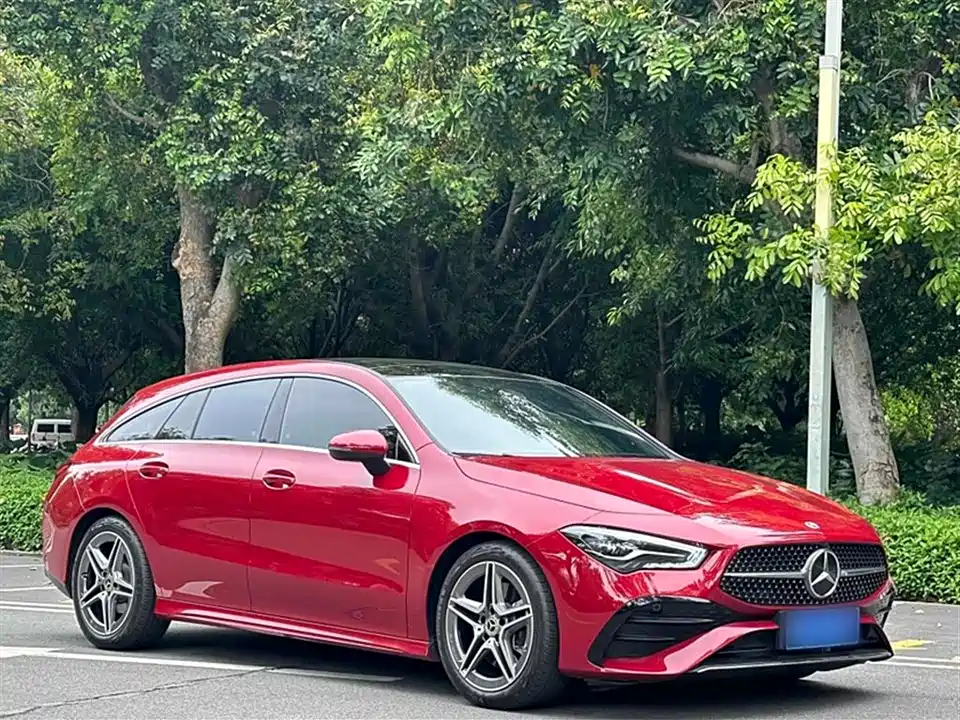 Mercedes-Benz CLA