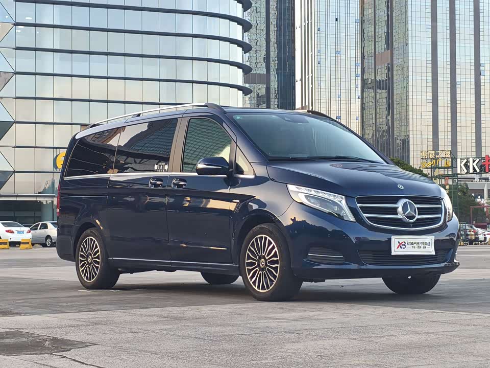Mercedes-Benz V-class