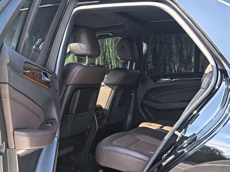 Mercedes-Benz M class