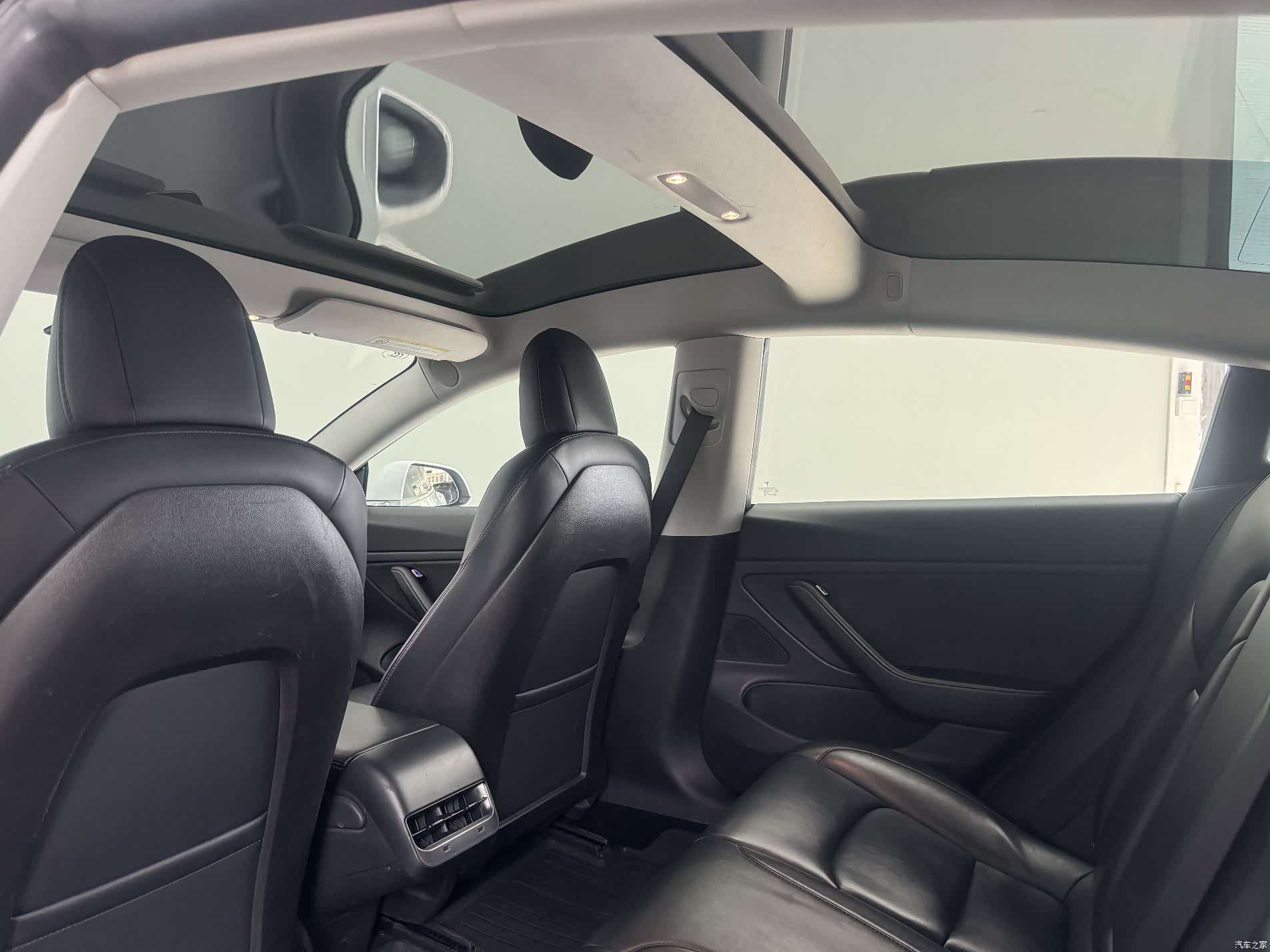 Tesla Model 3, 2019 3
