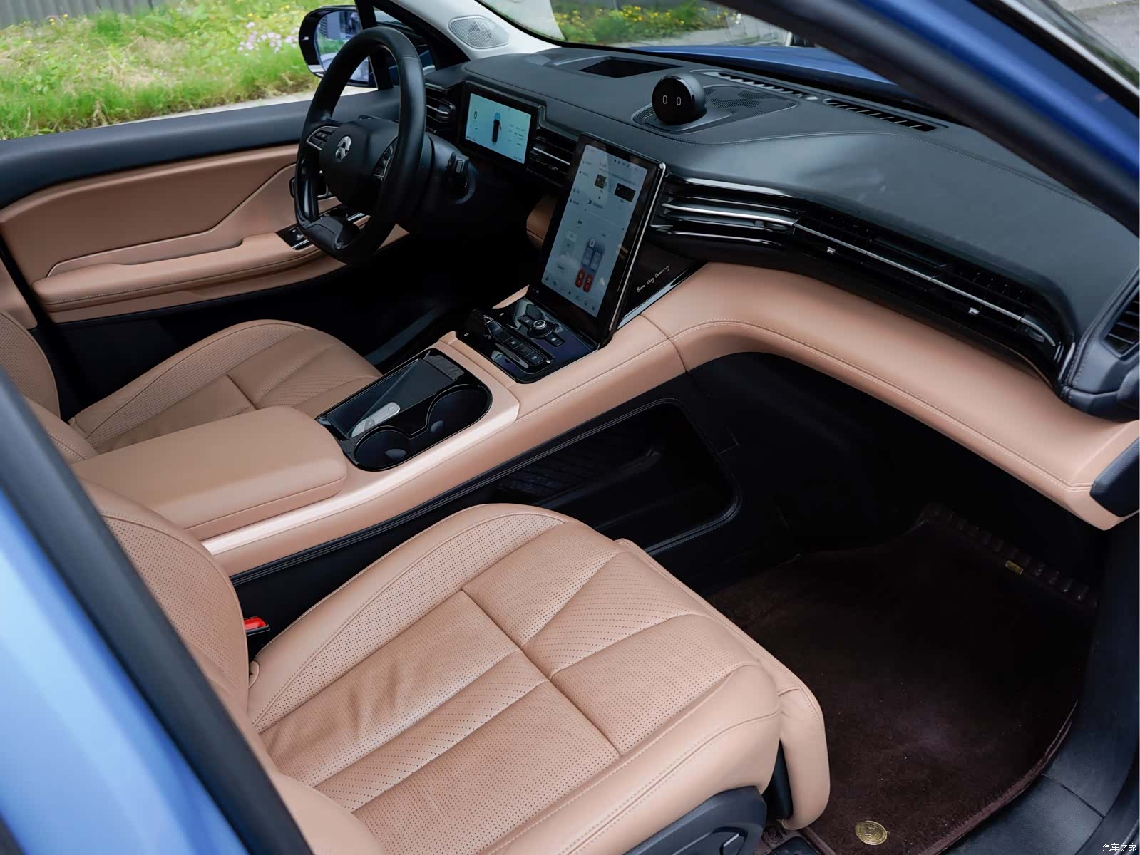 NIO ES8, 2018 13