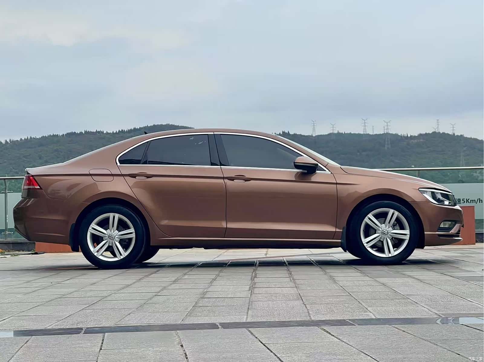 Volkswagen Lamando, 2017 4