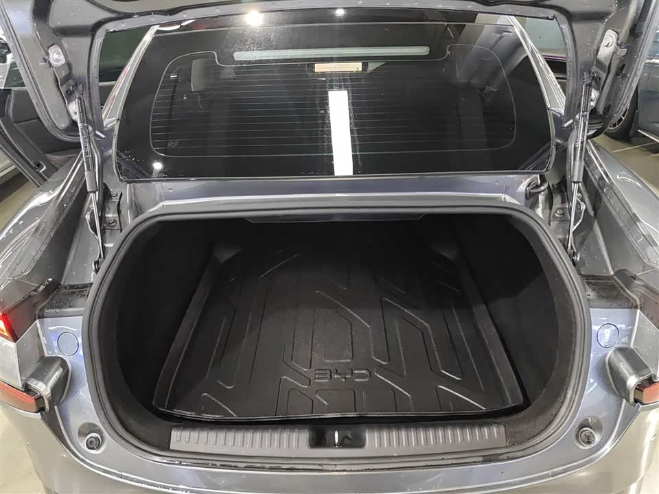 XPENG P7 XPENG P7