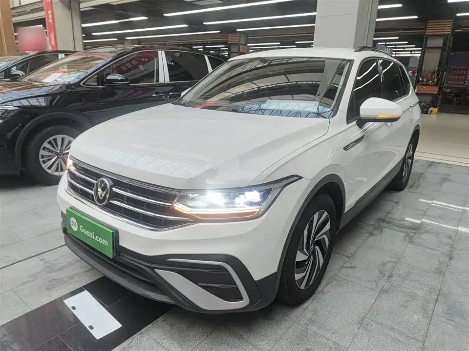 Volkswagen Tiguan L