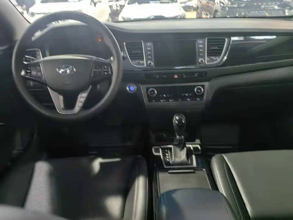 Hyundai Name picture