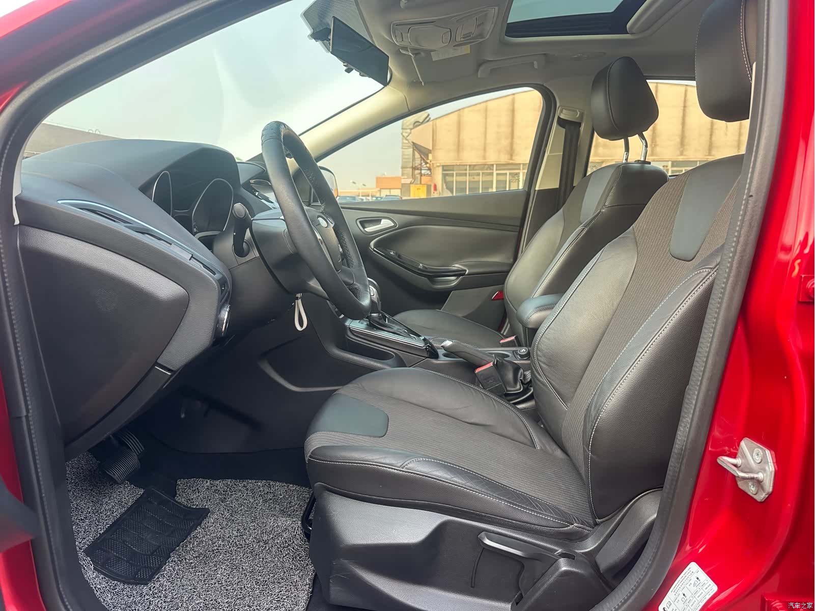 Ford Focus, 2014 9