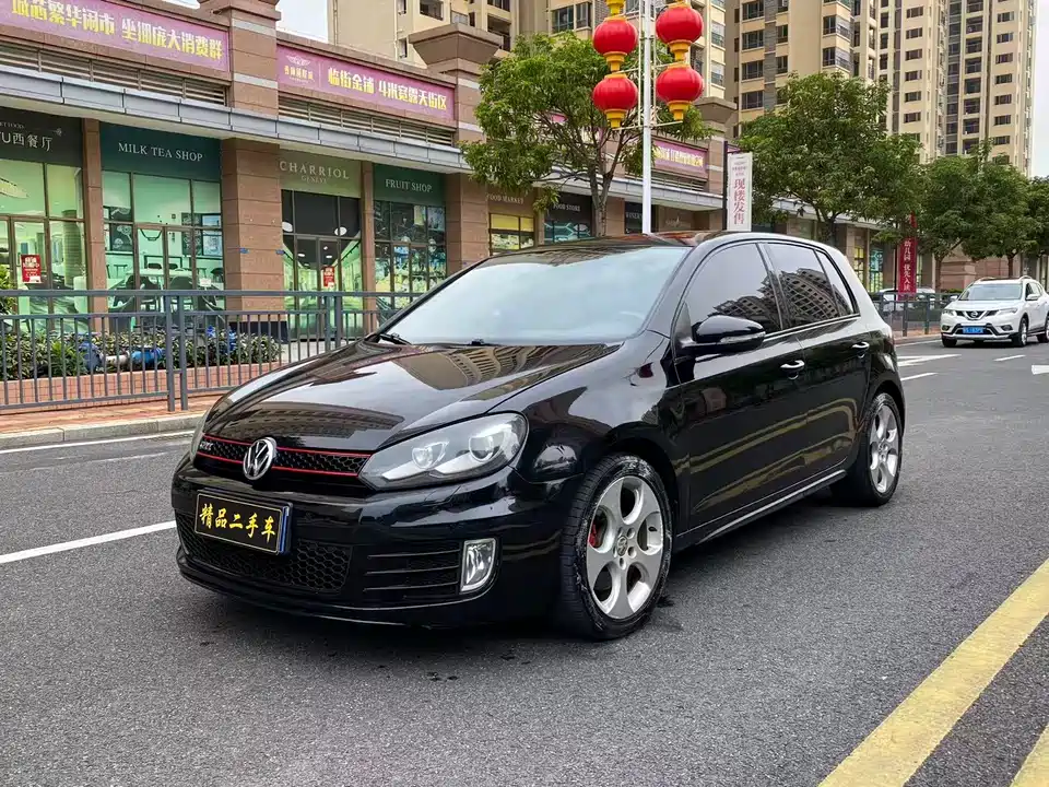 Volkswagen Golf GTI