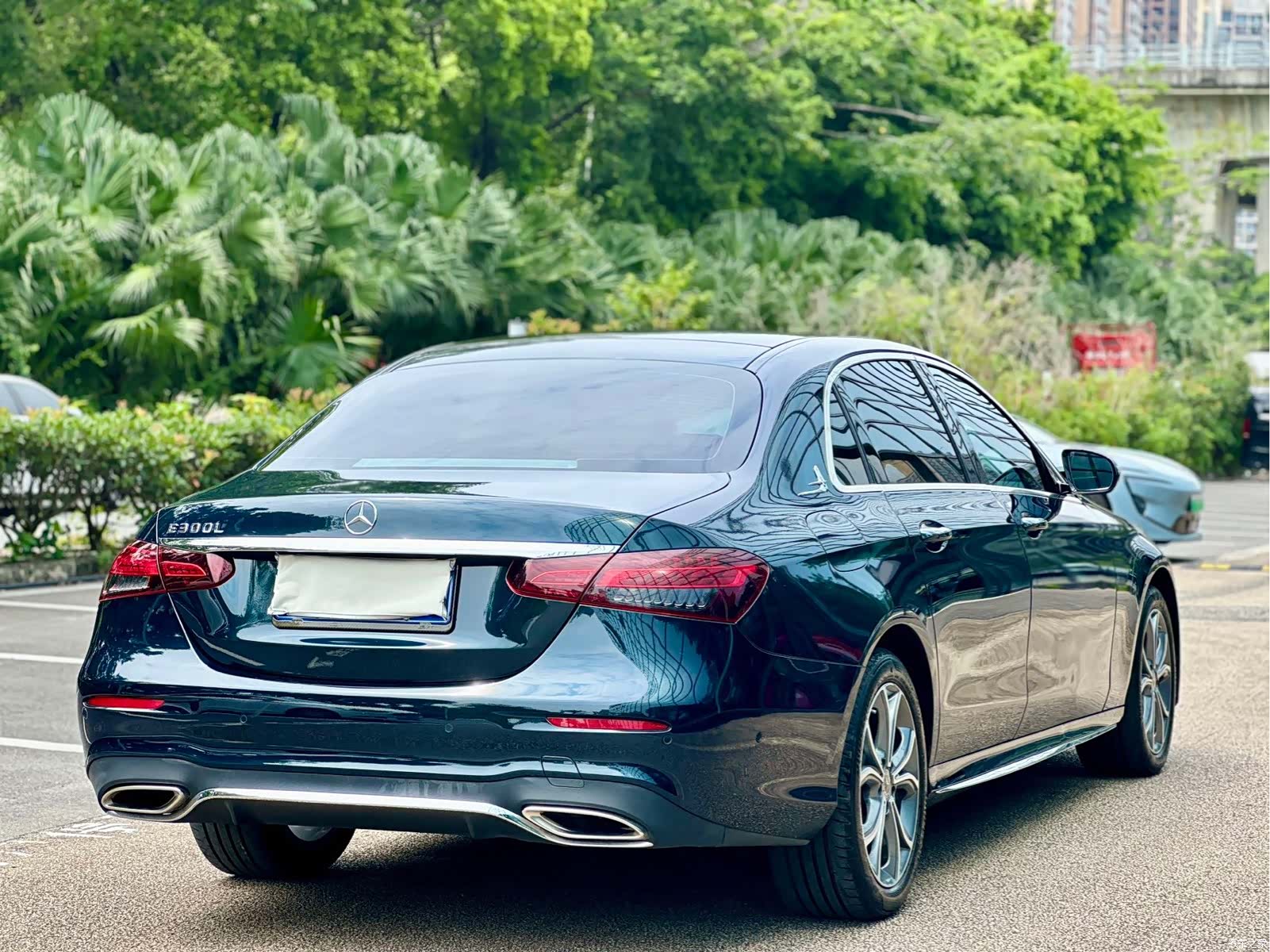 Mercedes-Benz E-Class, 2023 12