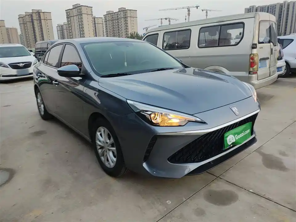 Roewe i5