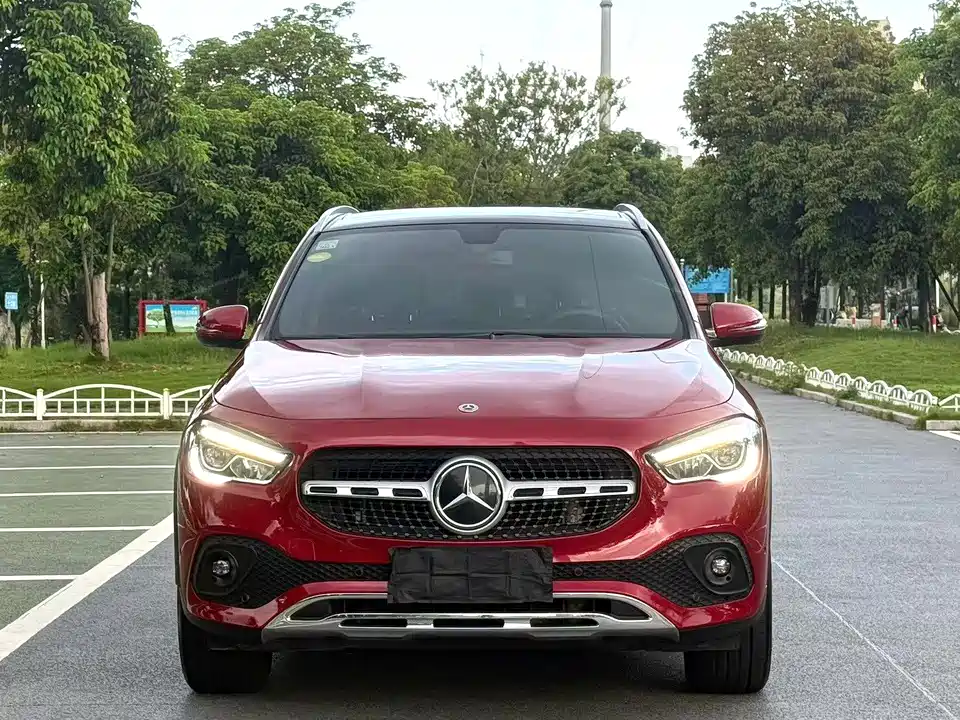 Mercedes-Benz GLA