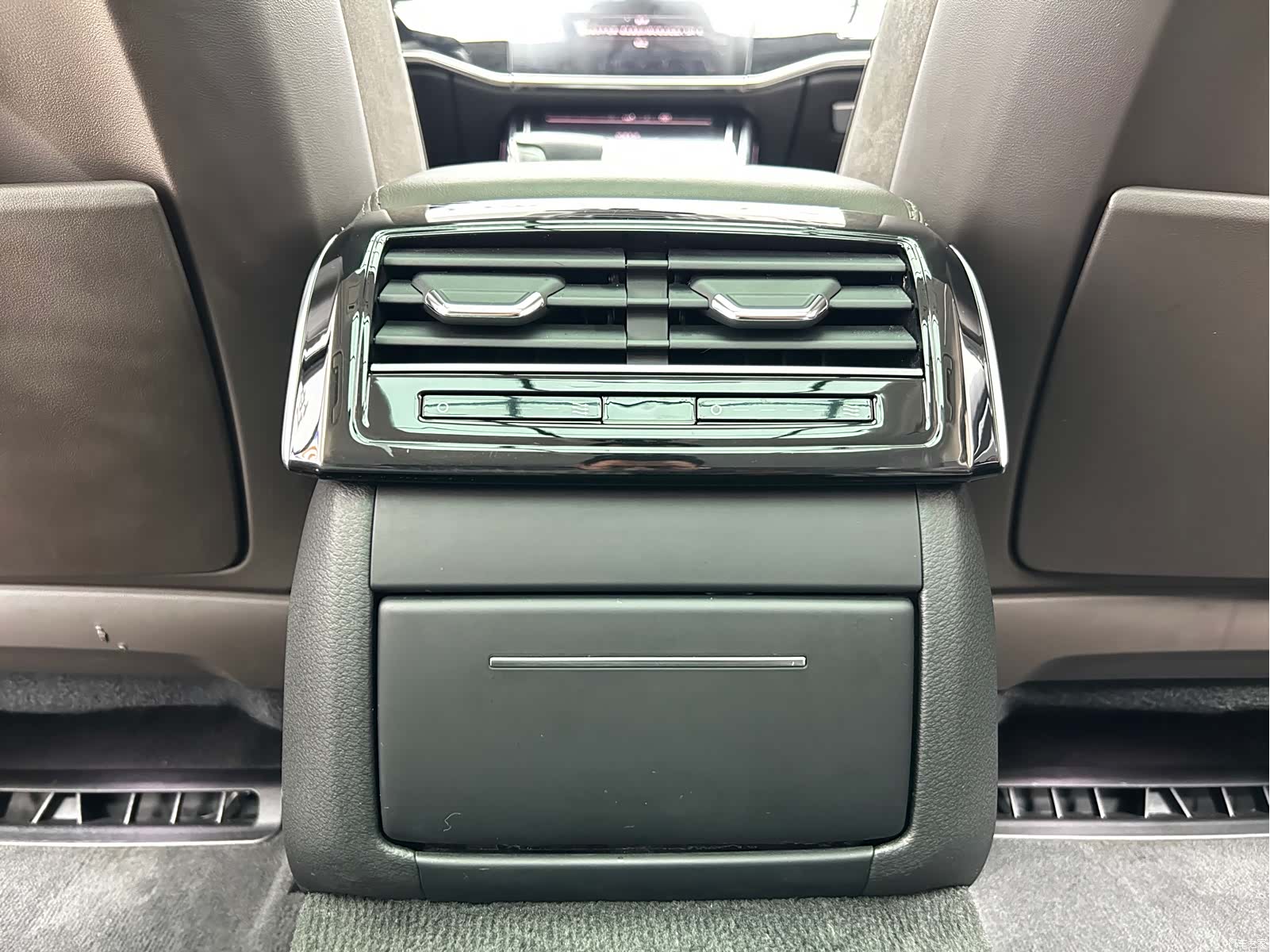Audi A8L, 2019 15