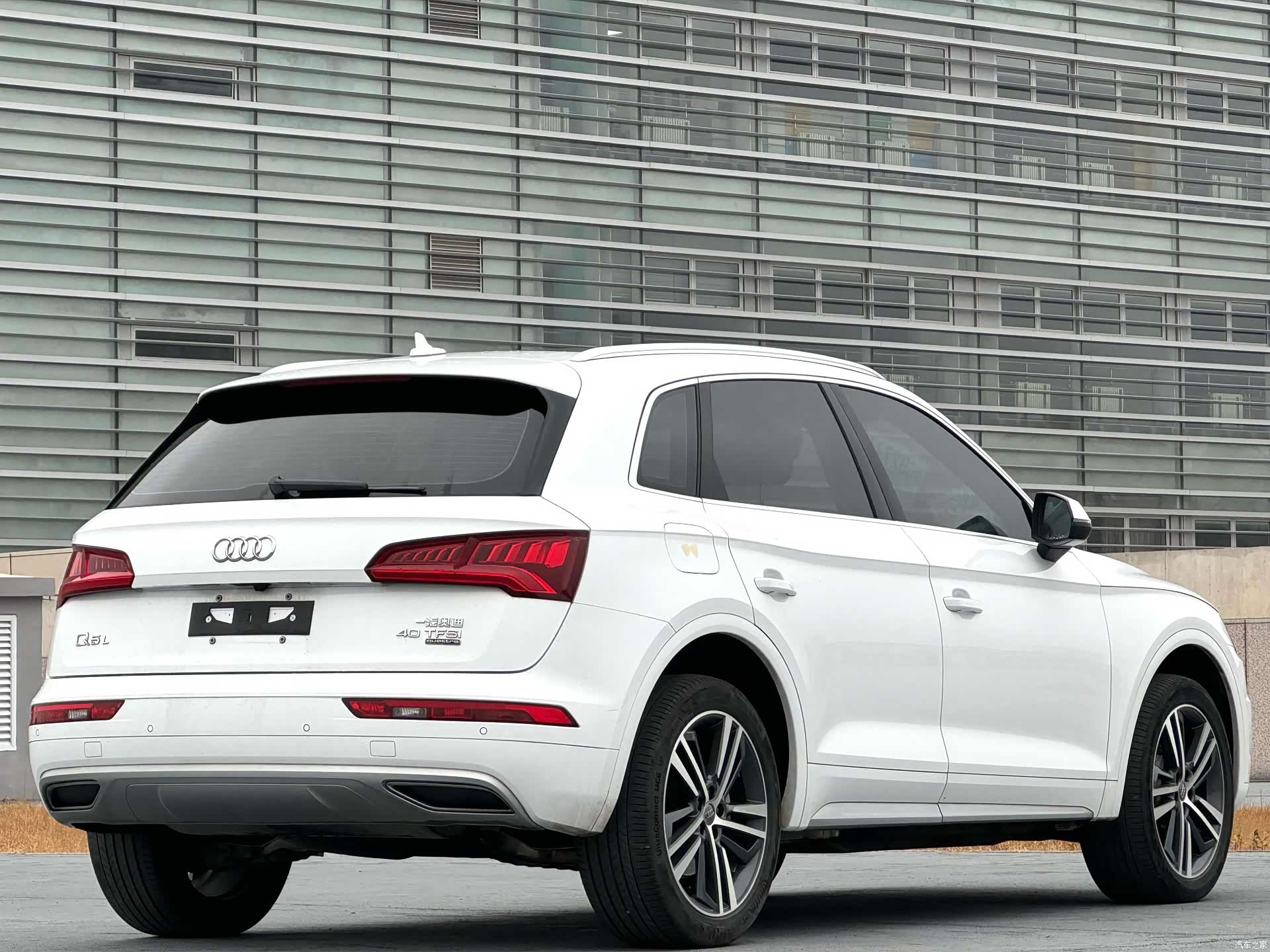 Audi Q5L, 2021 10