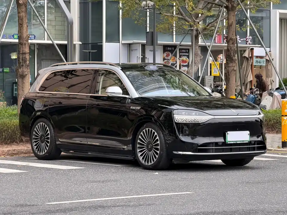 AITO Ask the world M9