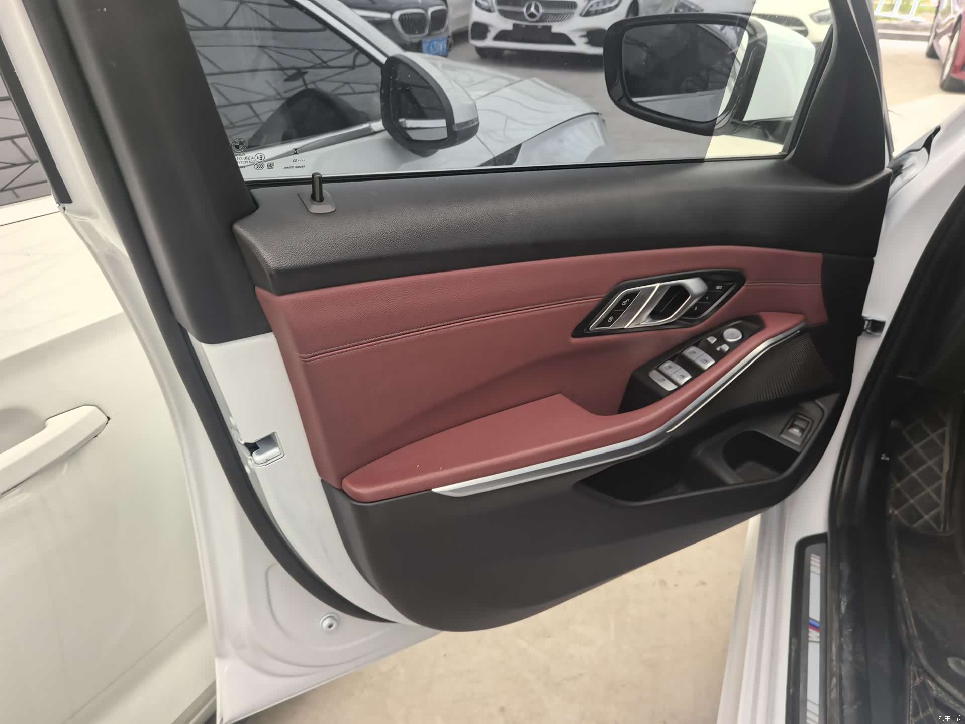 BMW 3 Series, 2023 28
