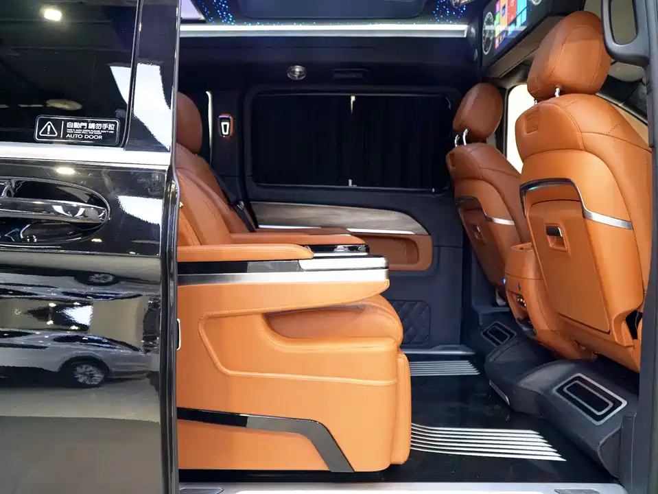 Mercedes-Benz V-class