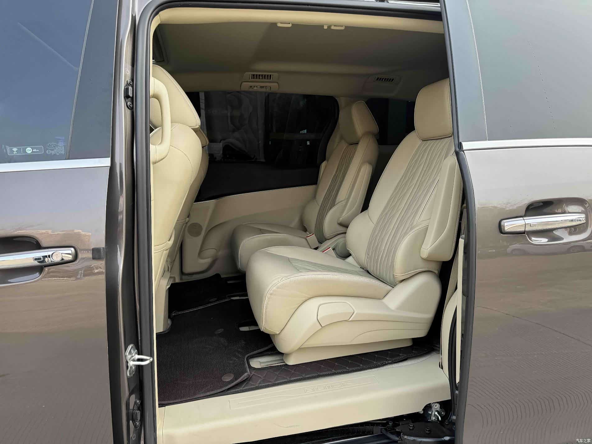 Buick GL8, 2023 12