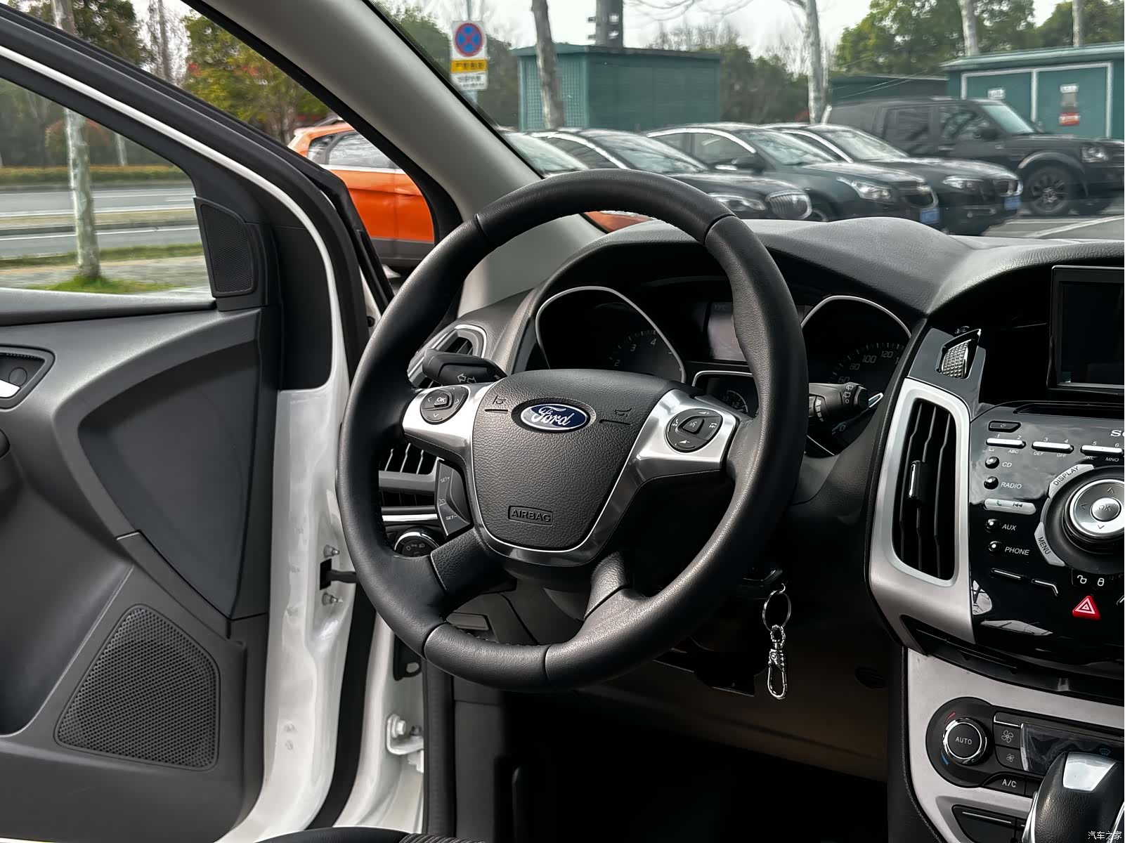 Ford Focus, 2014 10