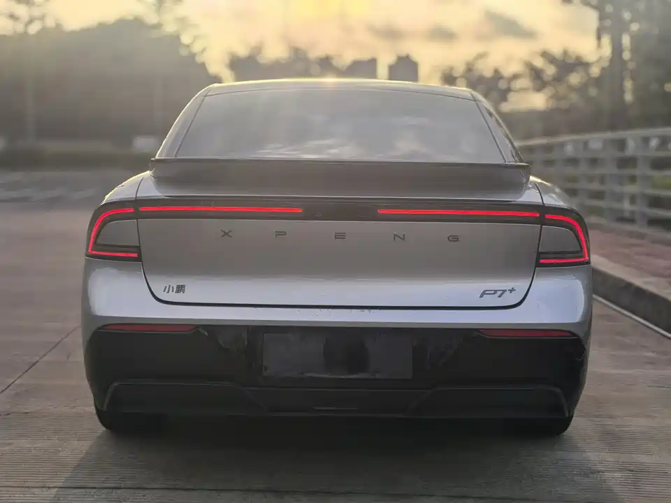 XPENG P7+