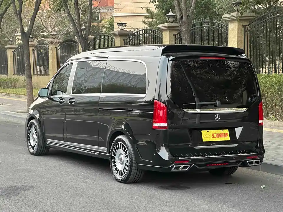 Mercedes-Benz V-class