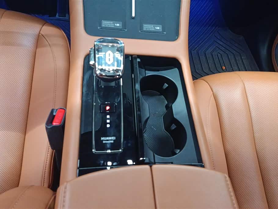 AITO Ask the world M7