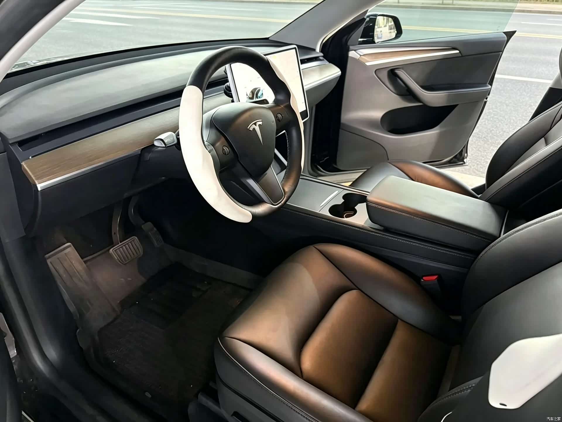 Tesla Model Y, 2021 9