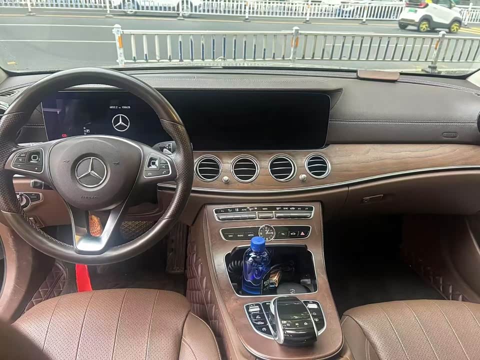Mercedes-Benz E-class Mercedes-Benz E-class