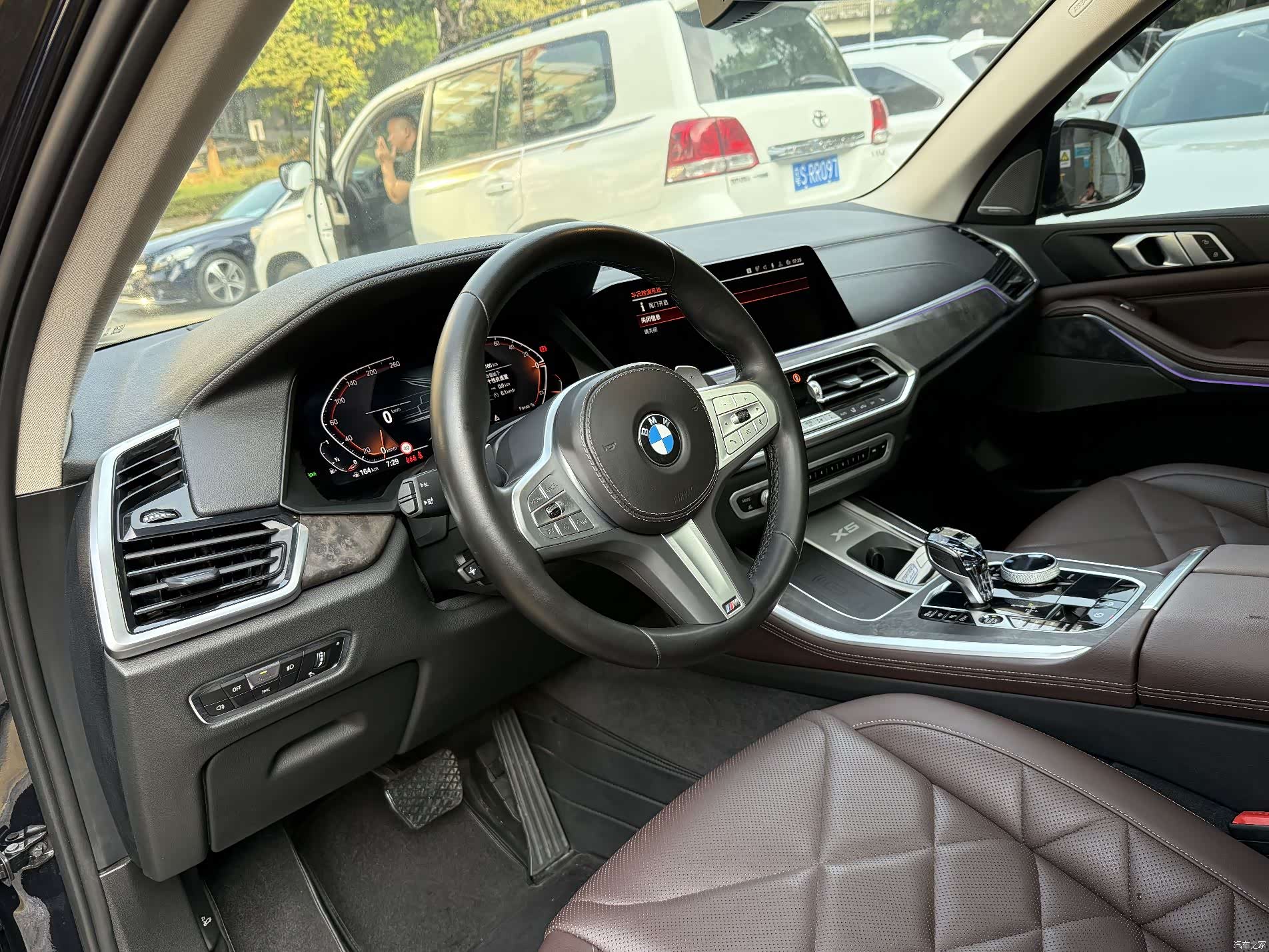 BMW X5, 2023 9