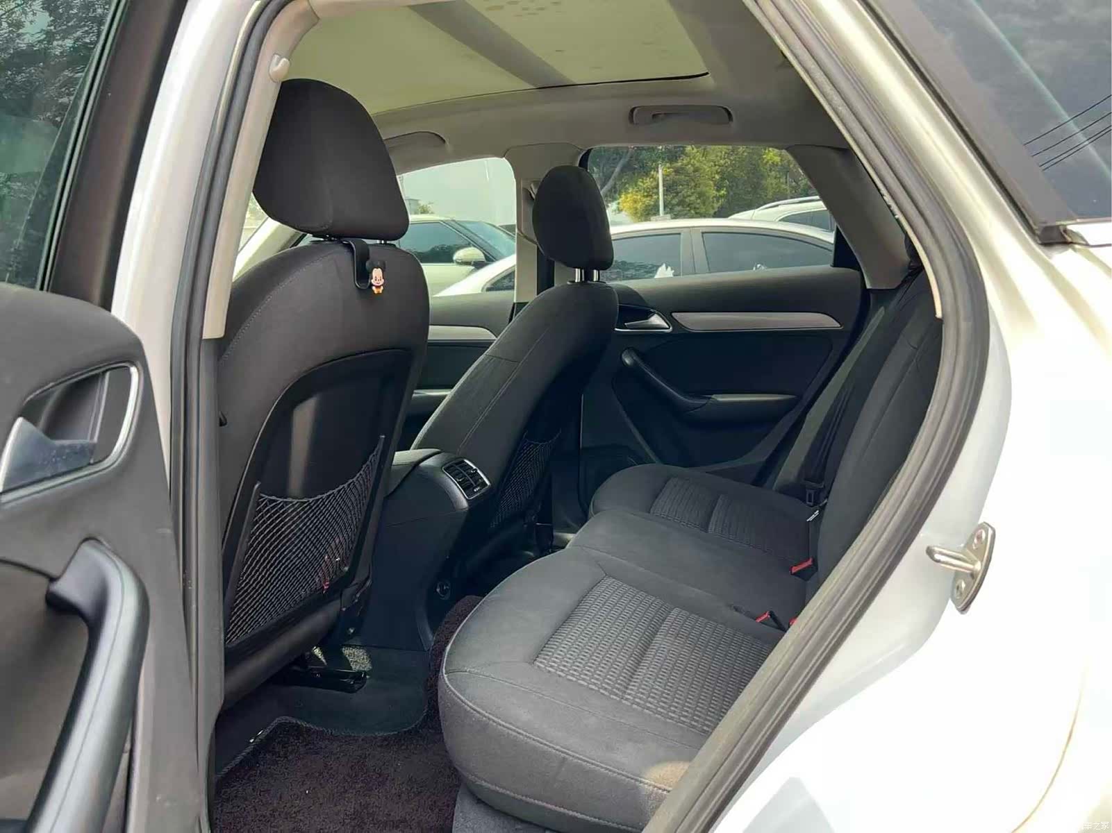 Audi Q3, 2015 9