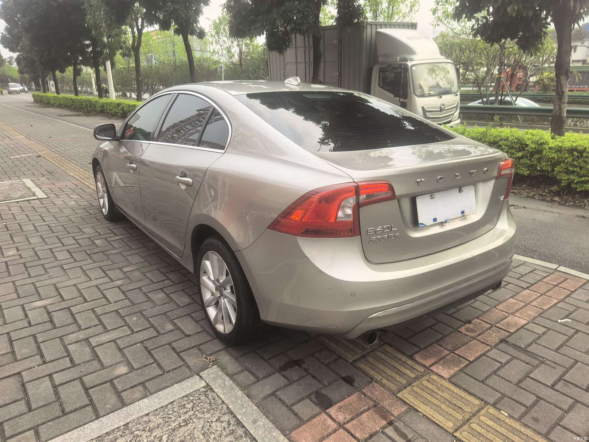 Volvo S60, 2015 11